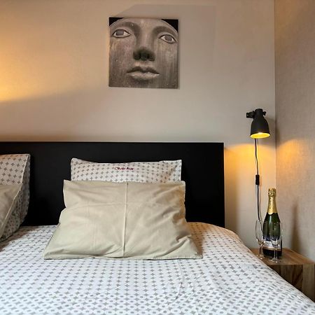 Gastenverblijf Chambre Damis - Geniet Van Haspengouw, Buiten En Binnen! Heers Zewnętrze zdjęcie